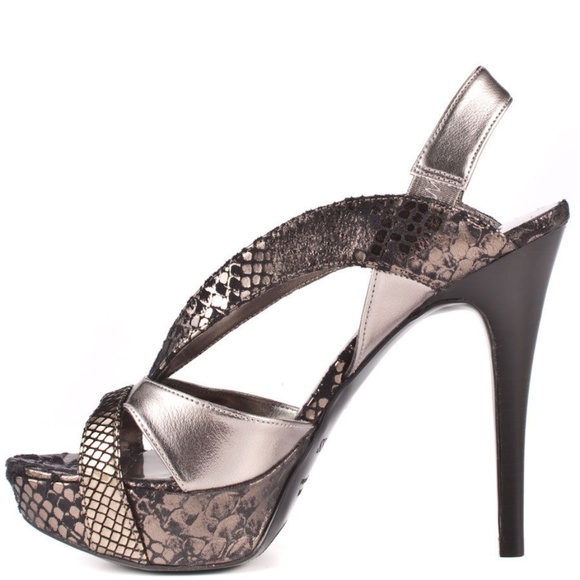 GUESS! NEW WOMEN'S KISSIME PEWTER SYNTHETIC HEELS - Picture 2 of 4